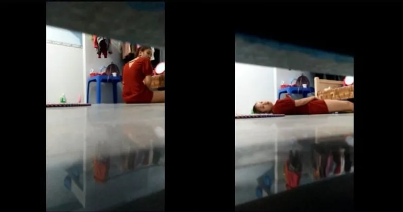 Quay lén em gái móc lồn trong phòng