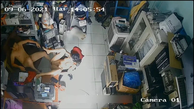 Cô vợ ông xã quan hệ nhau trong của cây hàng máy tính