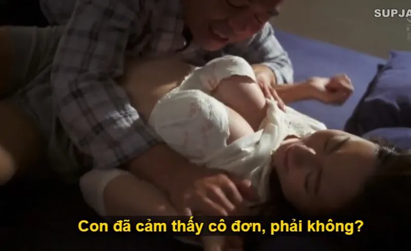 Nhìn con trai mải miết lao đầu vào việc khiến bạn gái nó cô quạnh, bố chồng liều lĩnh ép buộc quan hệ tình dục với con dâu.